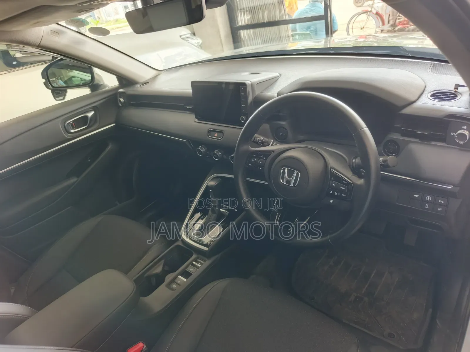 Honda Vezel 1.5 Hybrid 2WD 2021 White