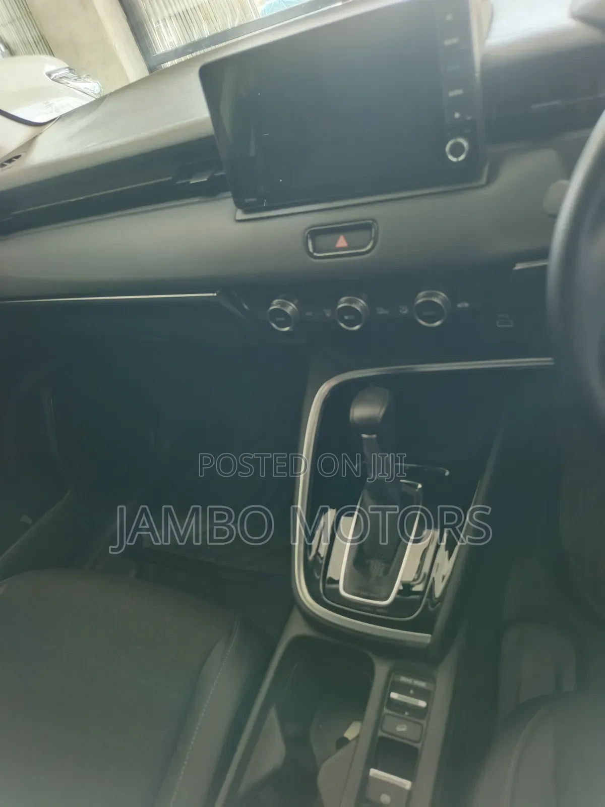 Honda Vezel 1.5 Hybrid 2WD 2021 White