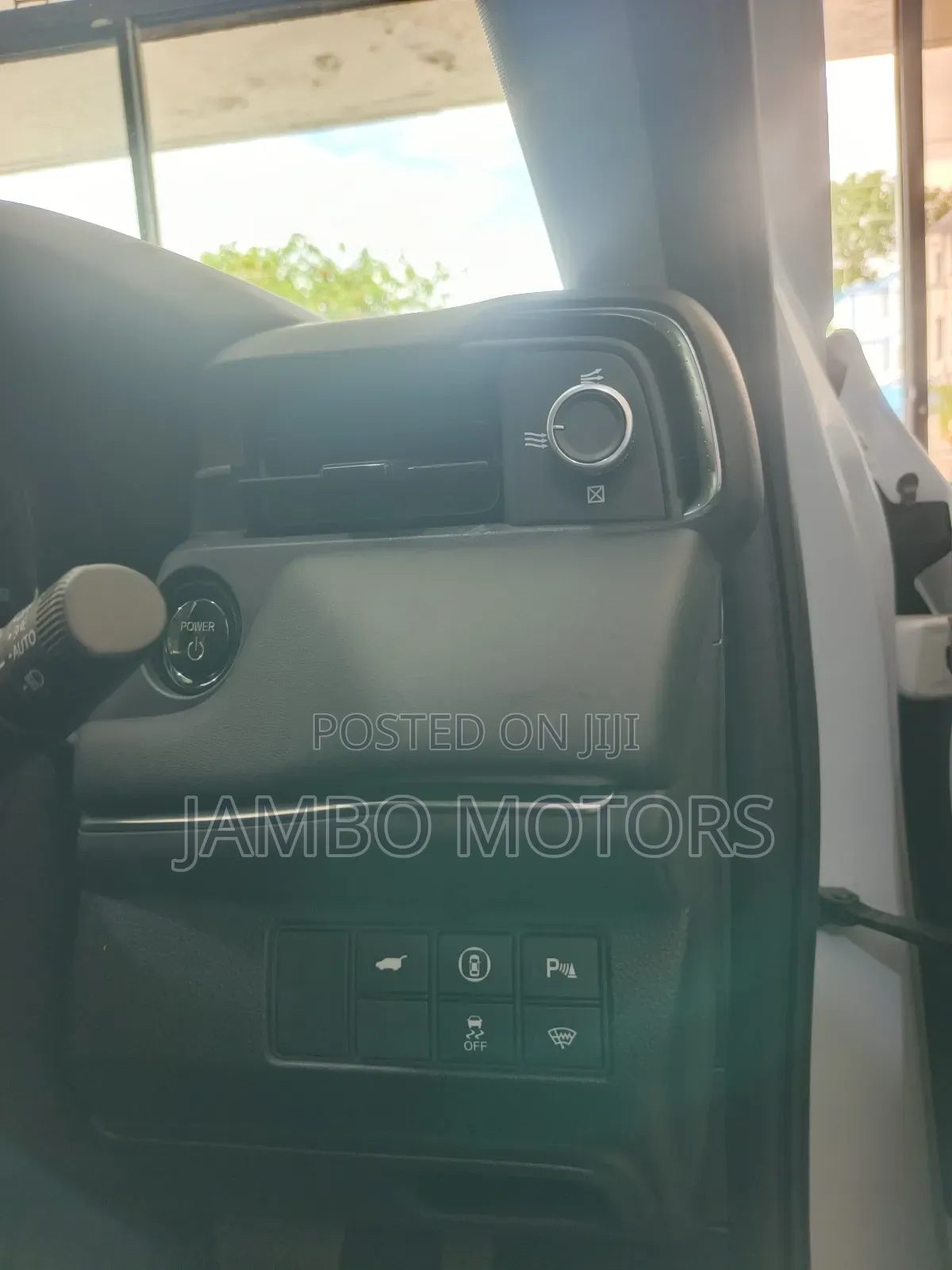 Honda Vezel 1.5 Hybrid 2WD 2021 White