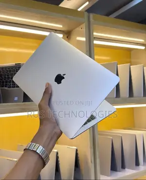 Laptop Apple MacBook Pro 2020 M1 8GB Apple M1 Pro SSD 256GB