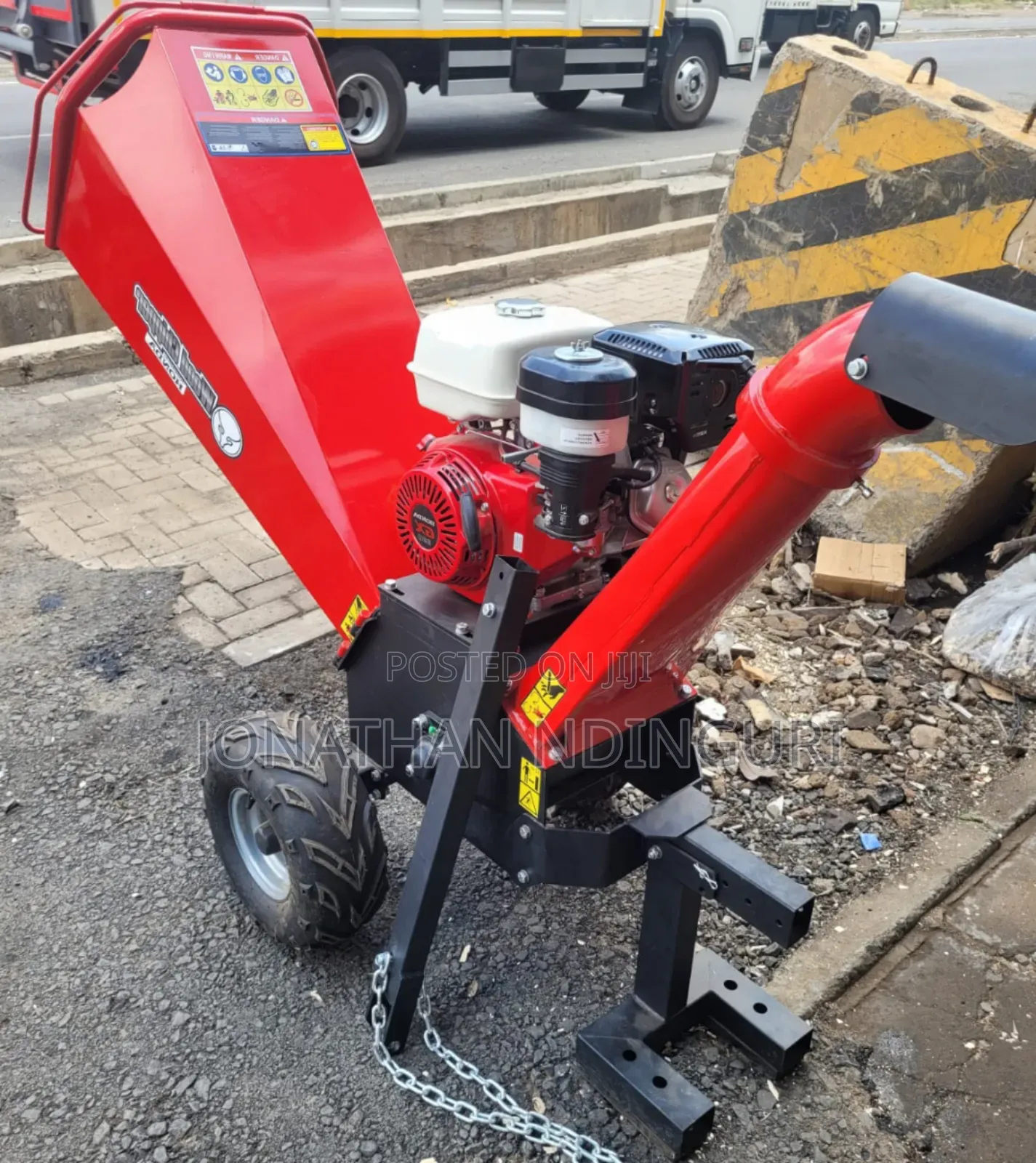 Heavy-Duty Wood Chipper