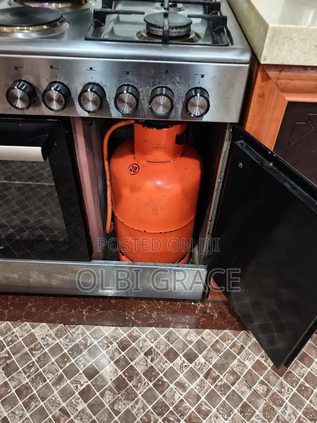 Classy Stove and Oven All-in-One - thumbnail 2