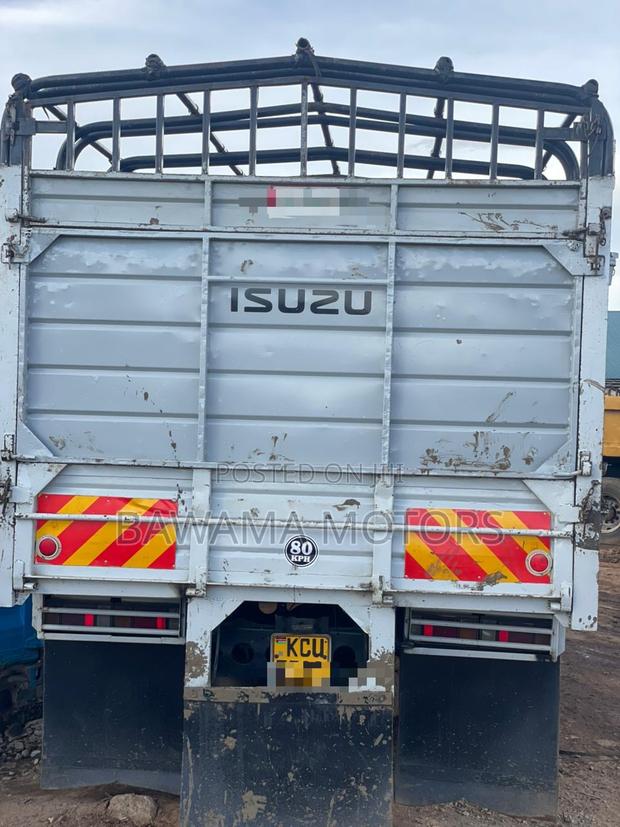 Isuzu FSR Kcu - thumbnail 4