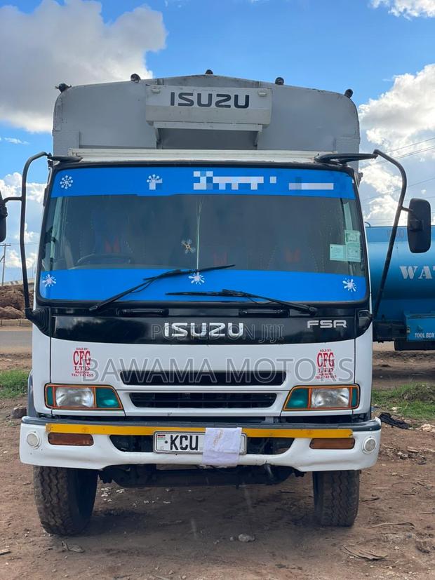 Isuzu FSR Kcu - main view