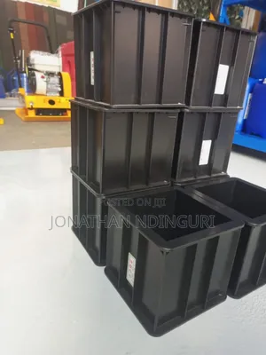 Heavy-duty Plastic Cube Mould