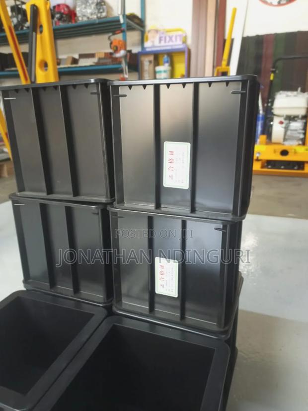 Heavy-duty Plastic Cube Mould - thumbnail 2