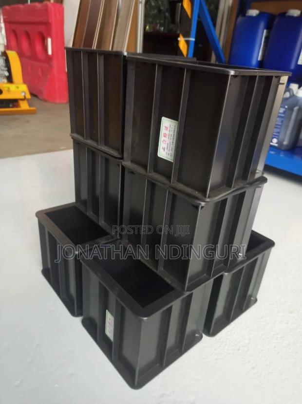 Concrete Sample Cube Mould - thumbnail 2