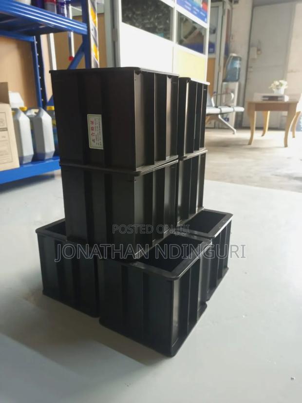 High-quality Plastic Cube Mould - main view