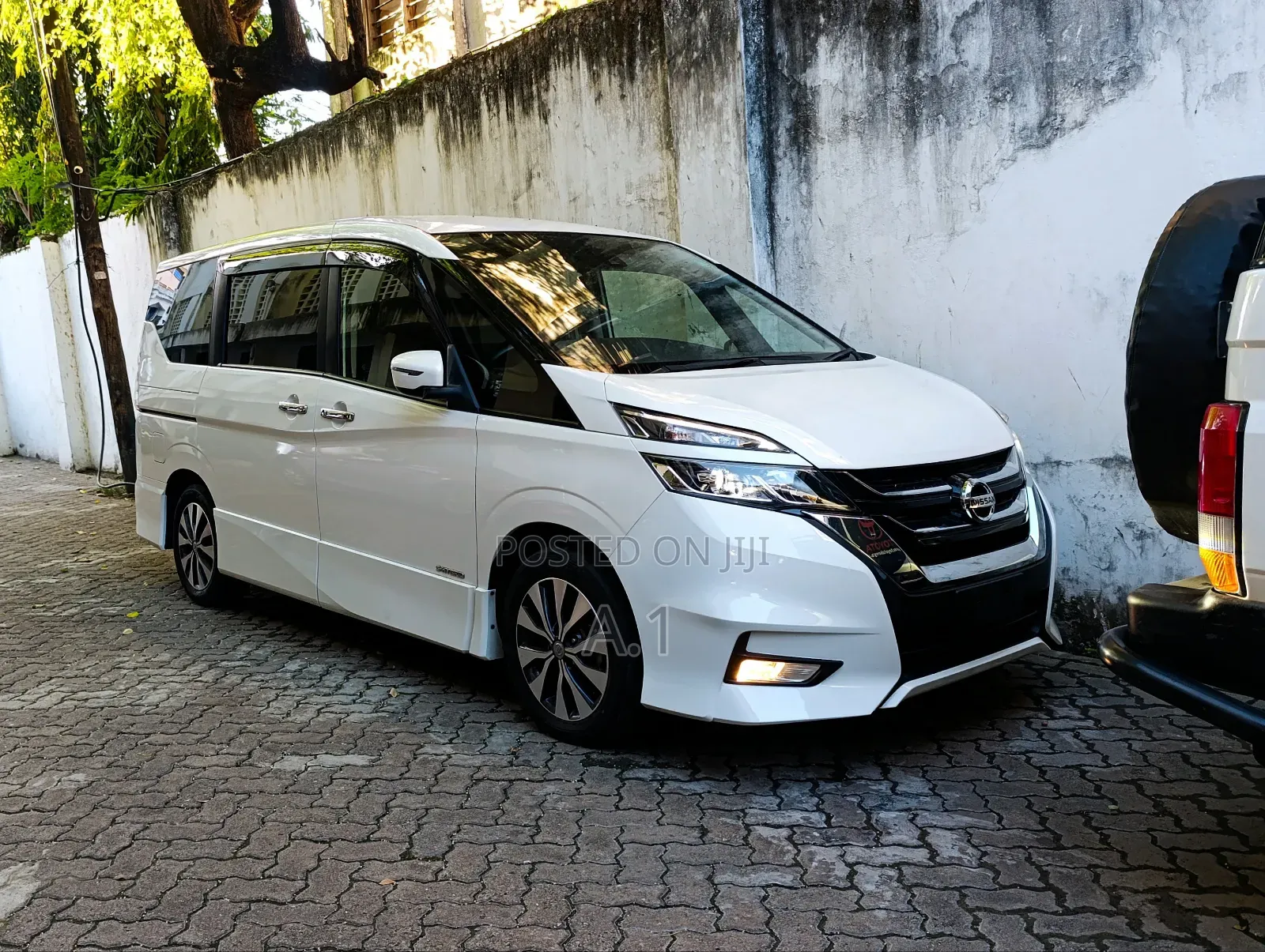 Nissan Serena 2019 White