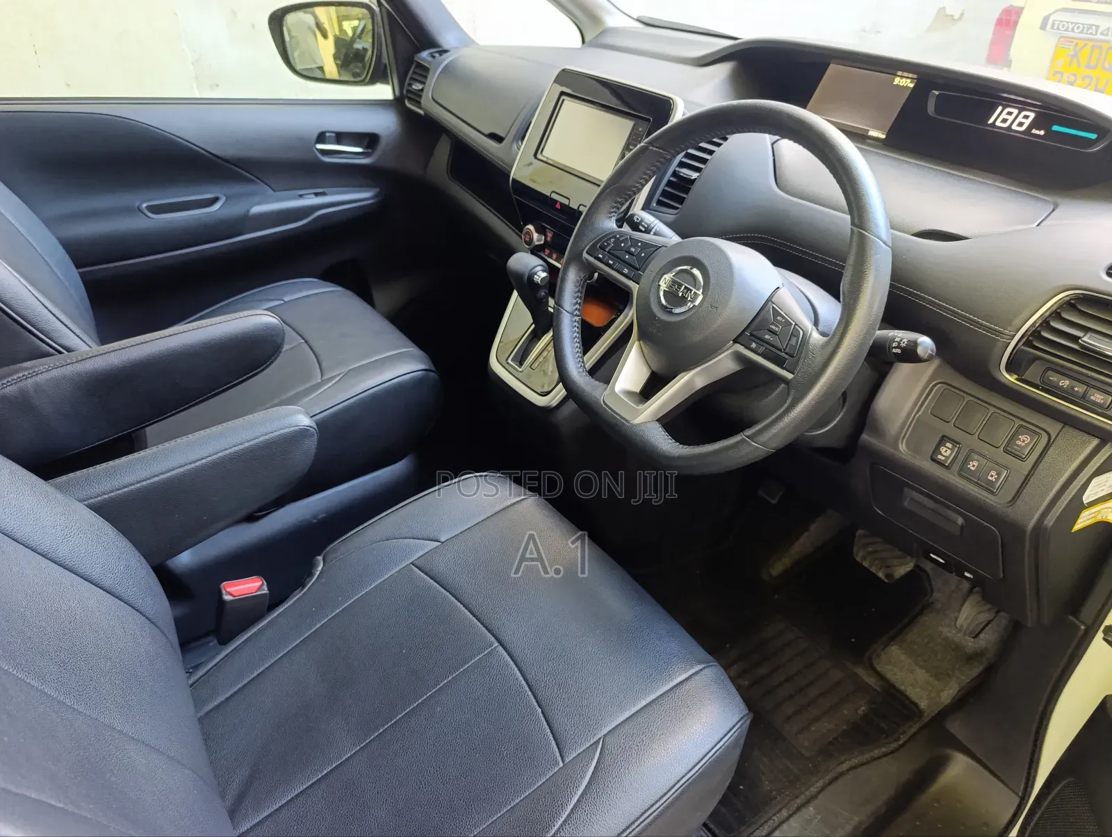 Nissan Serena 2019 White