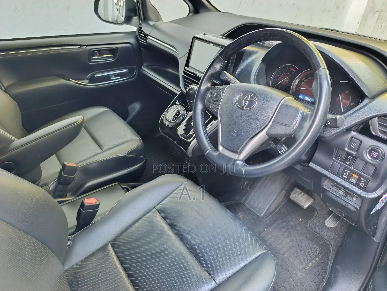Toyota Esquire 2.0 FWD (7 seater) 2019 Black