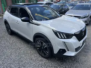 Peugeot 2008 2021 White