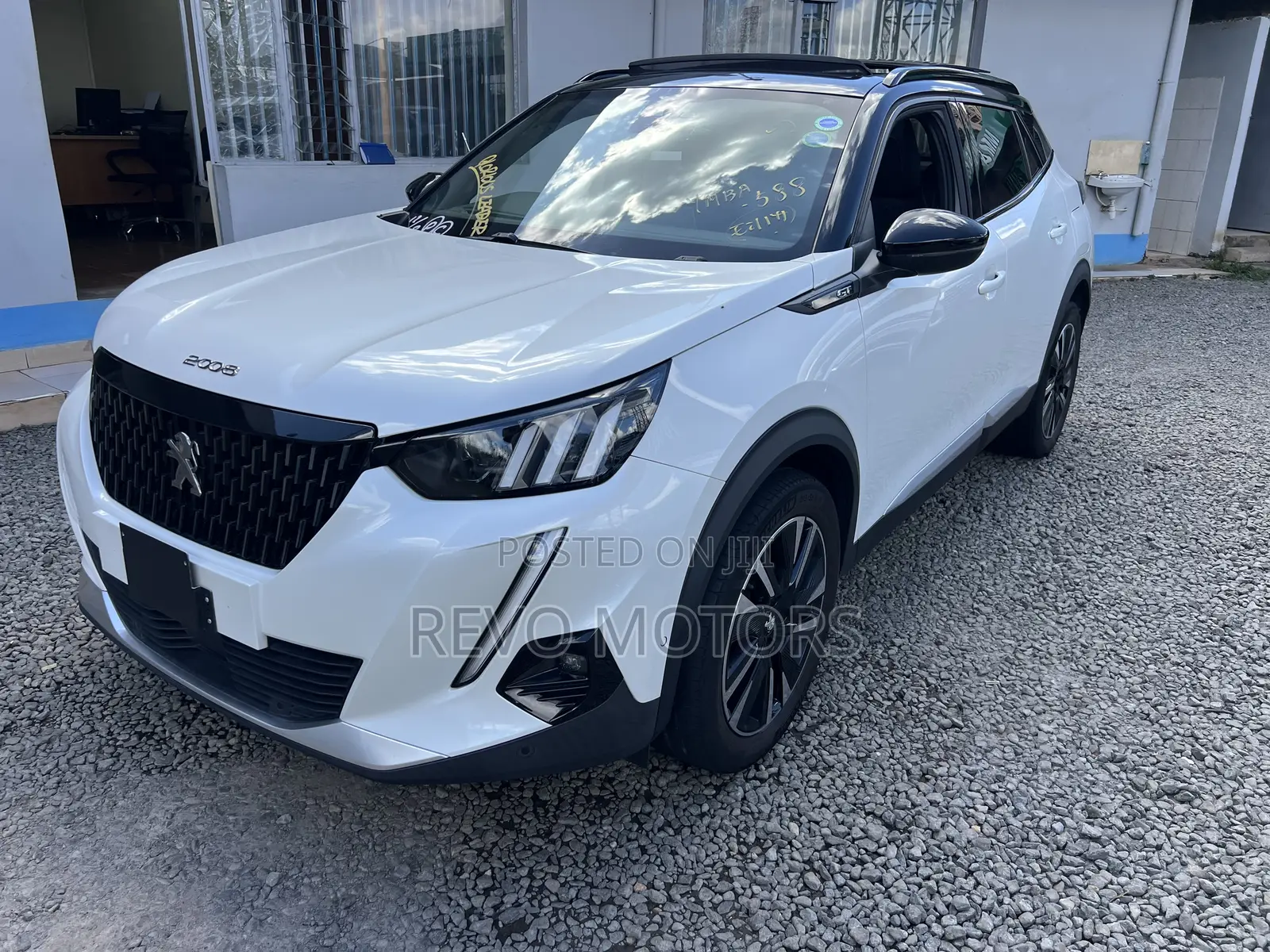 Peugeot 2008 2021 White