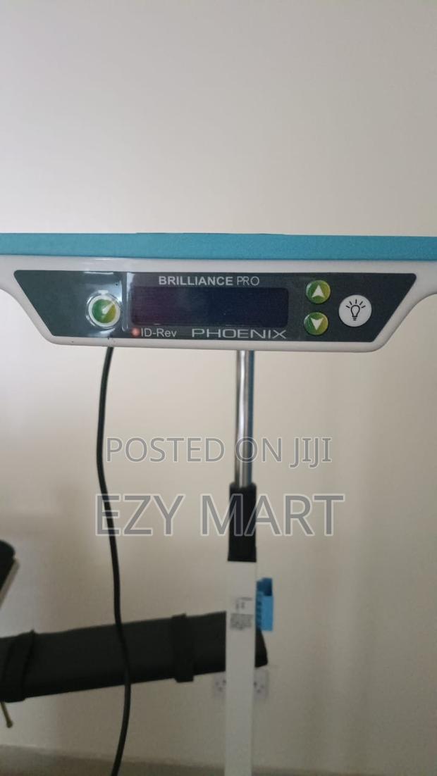 Phototherapy Machine With Photometer - main view