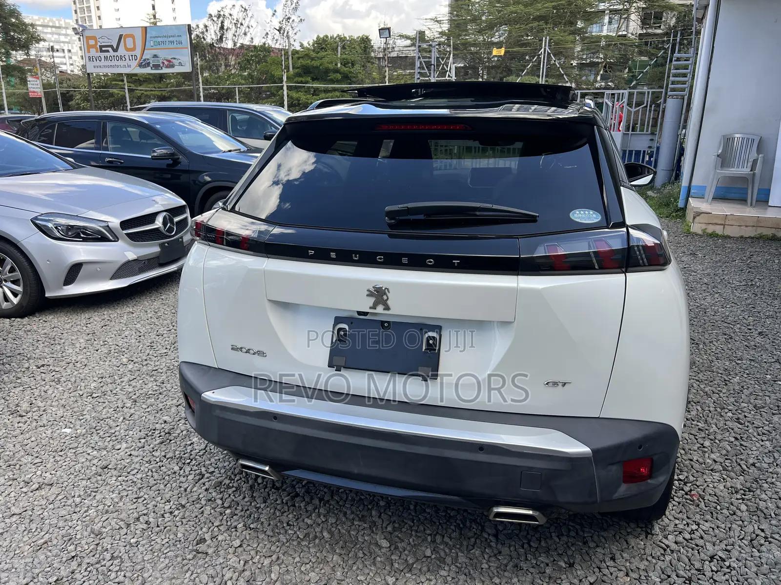 Peugeot 2008 2021 White