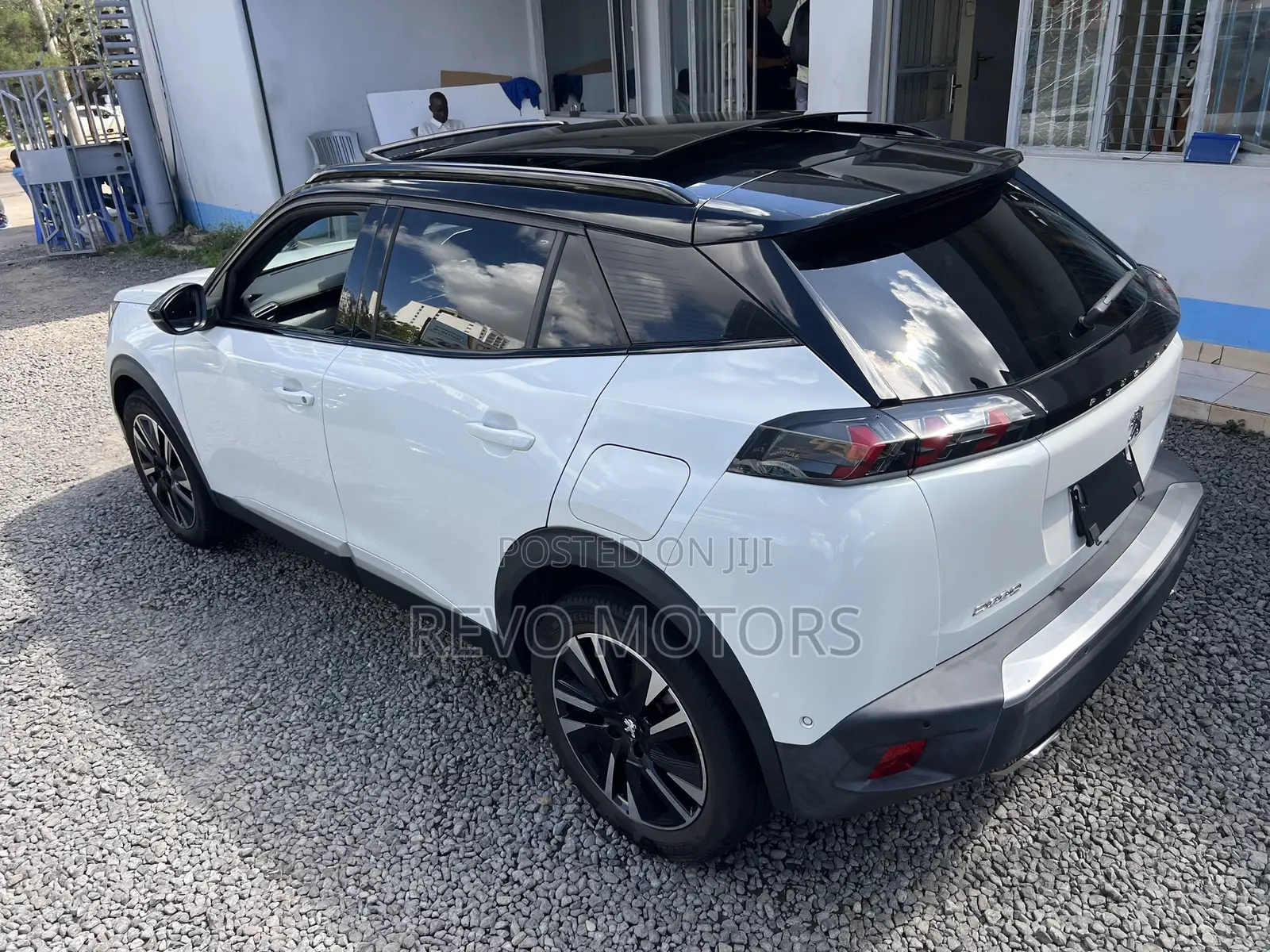 Peugeot 2008 2021 White