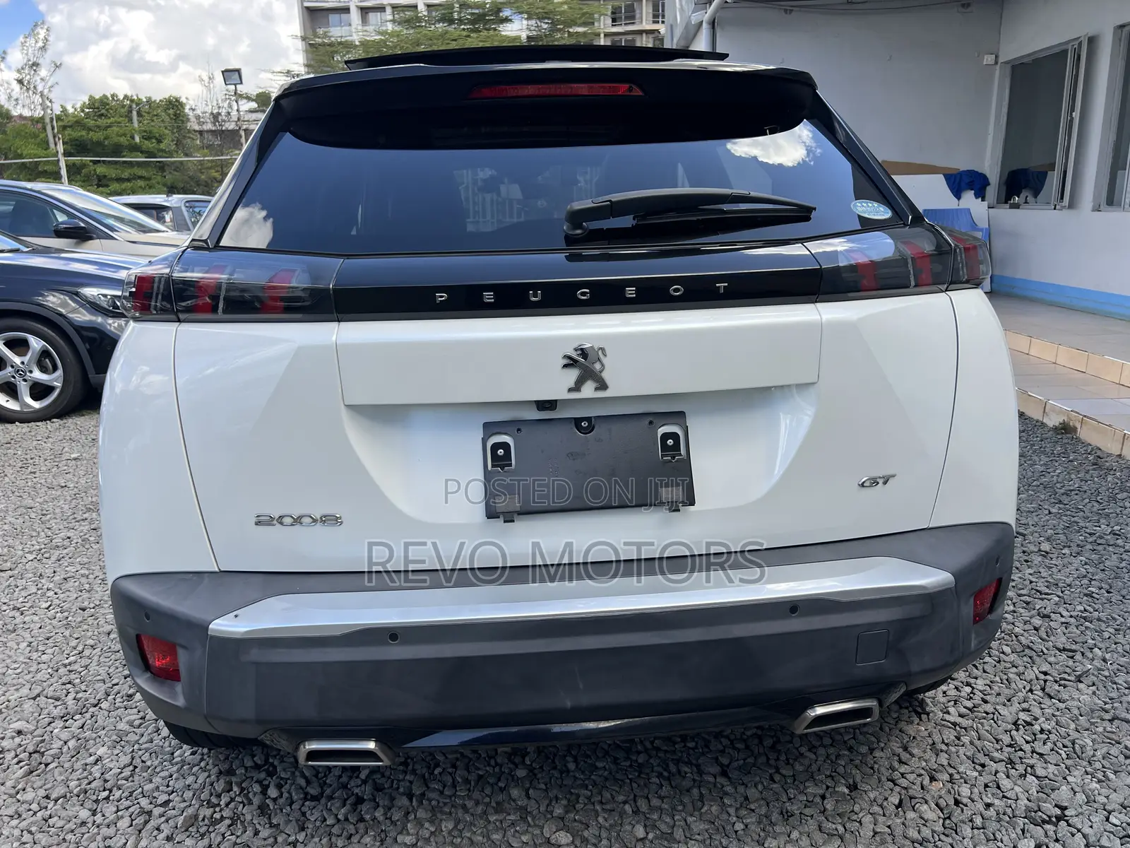 Peugeot 2008 2021 White