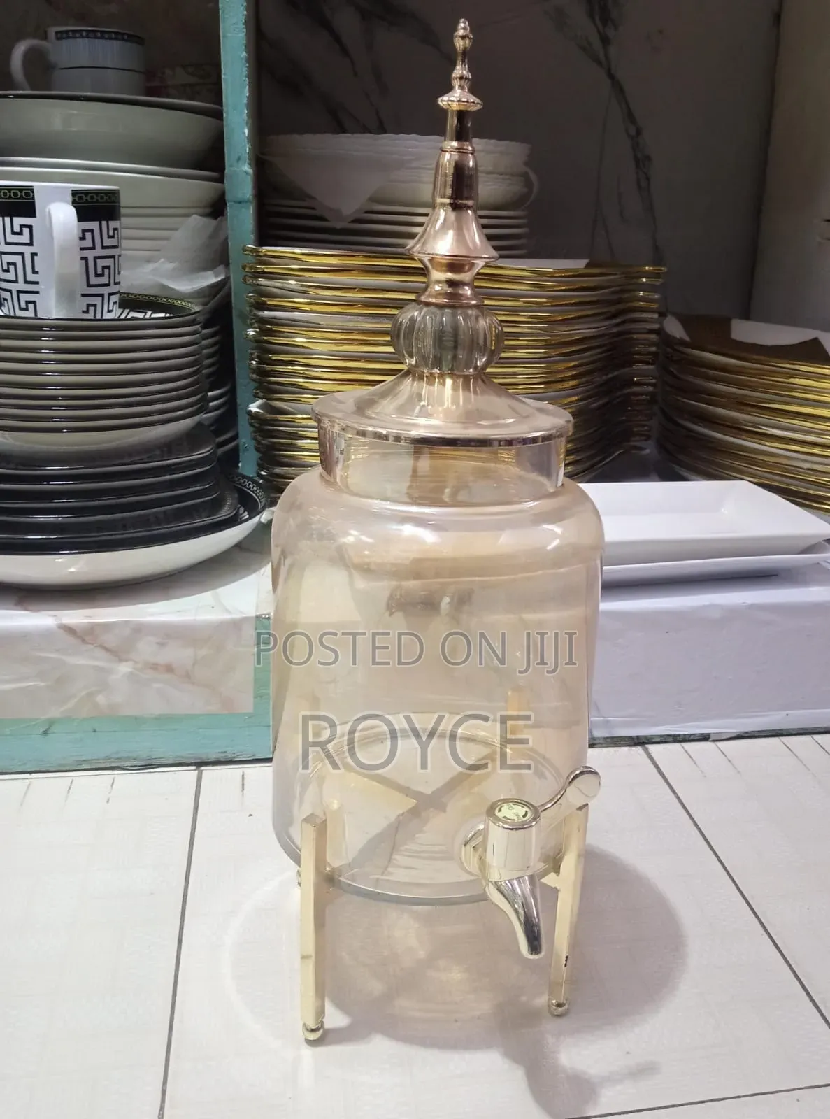 2.5 L Decanter With Tap