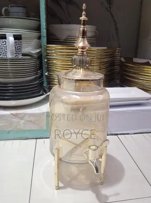 2.5 L Decanter With Tap