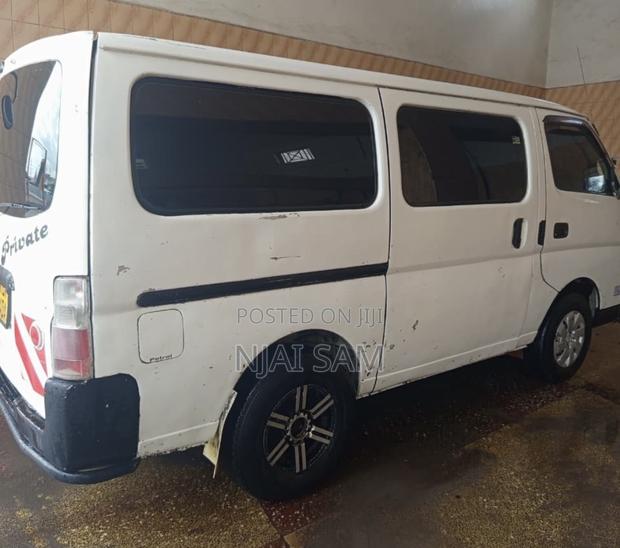 Nissan Caravan (Urvan) 2003 White - thumbnail 6