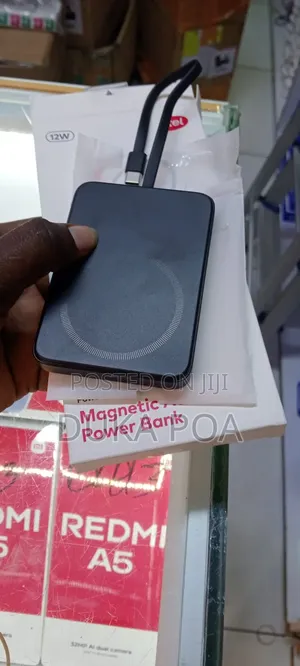 Itel Magnetic Wireless Powerbank With Type C Cable 5000mah