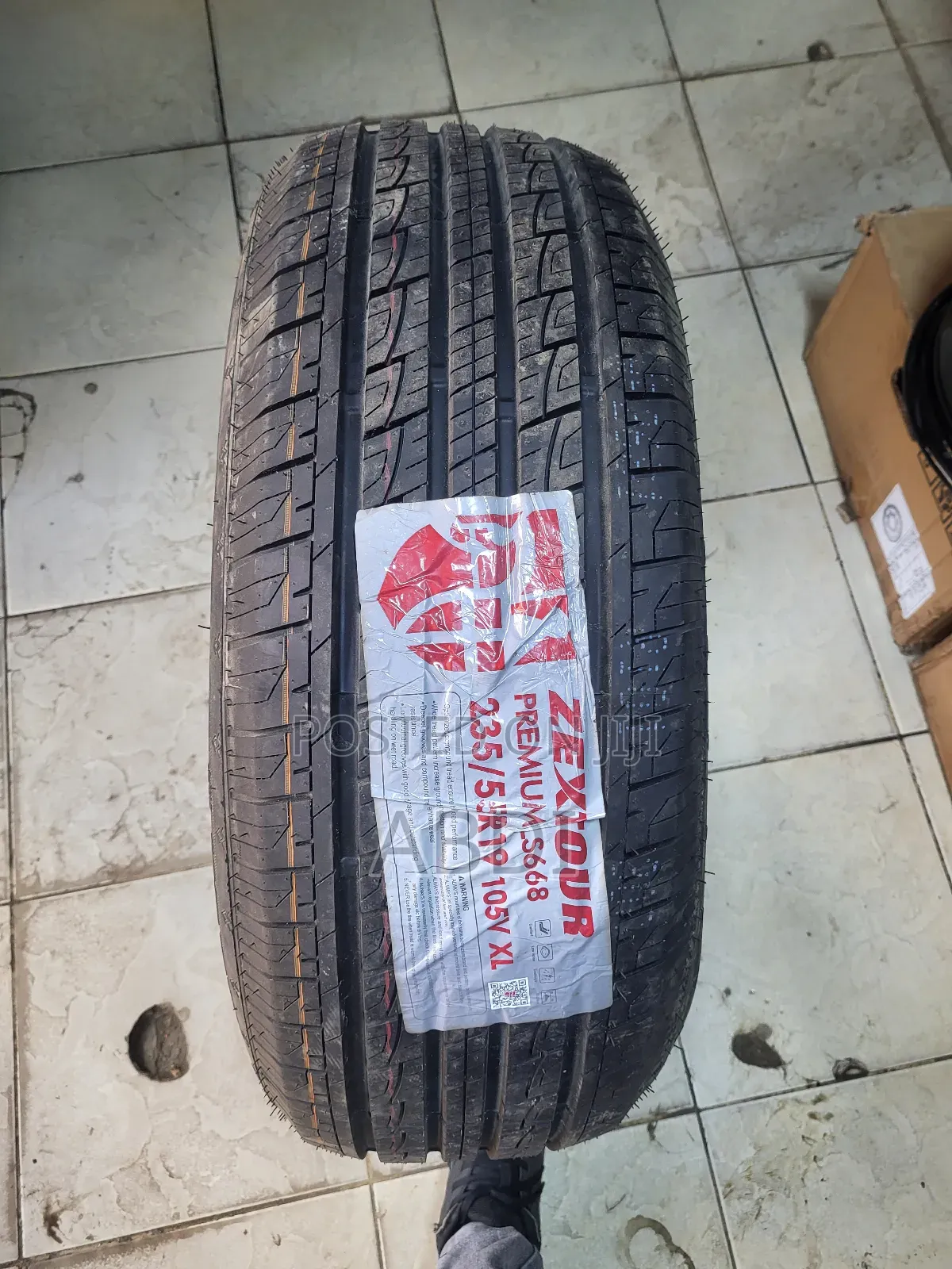 235/55r19 Zextour