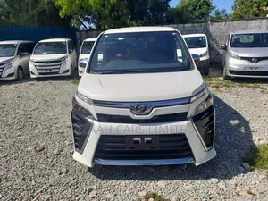 Toyota Voxy 2019 White