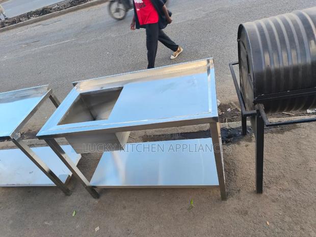 Stainless Steel Single Bowl Washing Sink.