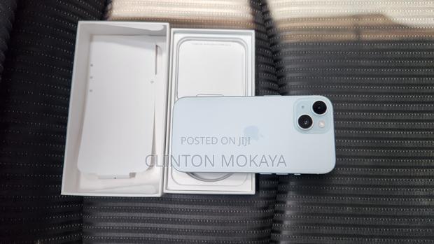Apple iPhone 15 128 GB Blue - thumbnail 3