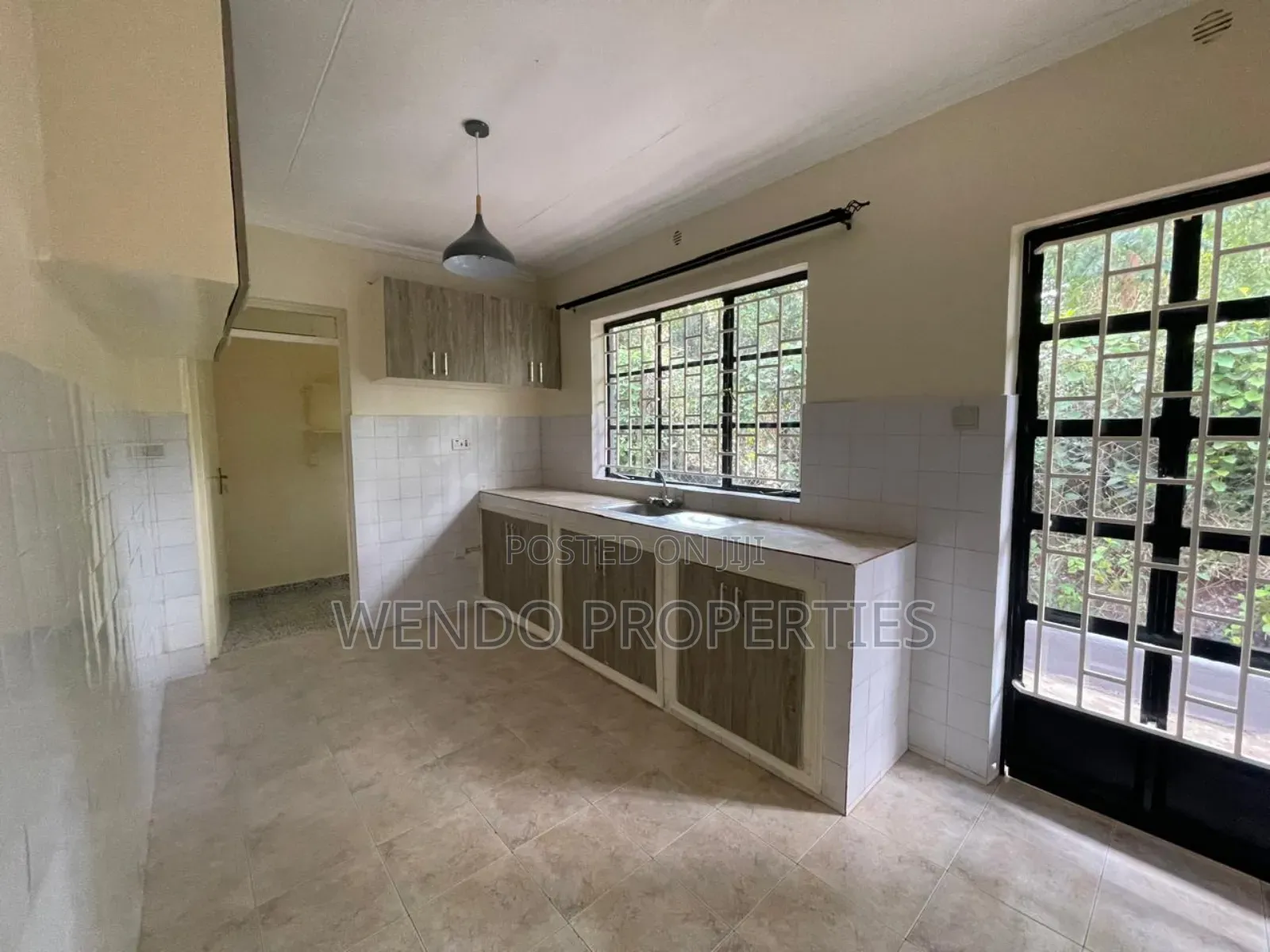 3bdrm Bungalow in Karen C for rent