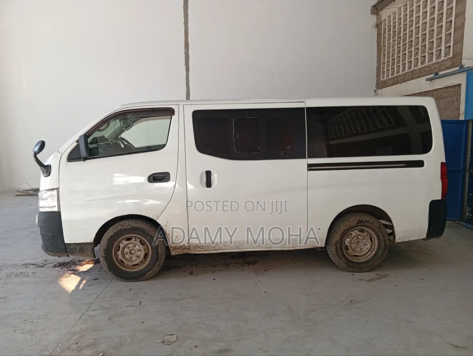 Nissan Caravan (Urvan) 2017 White