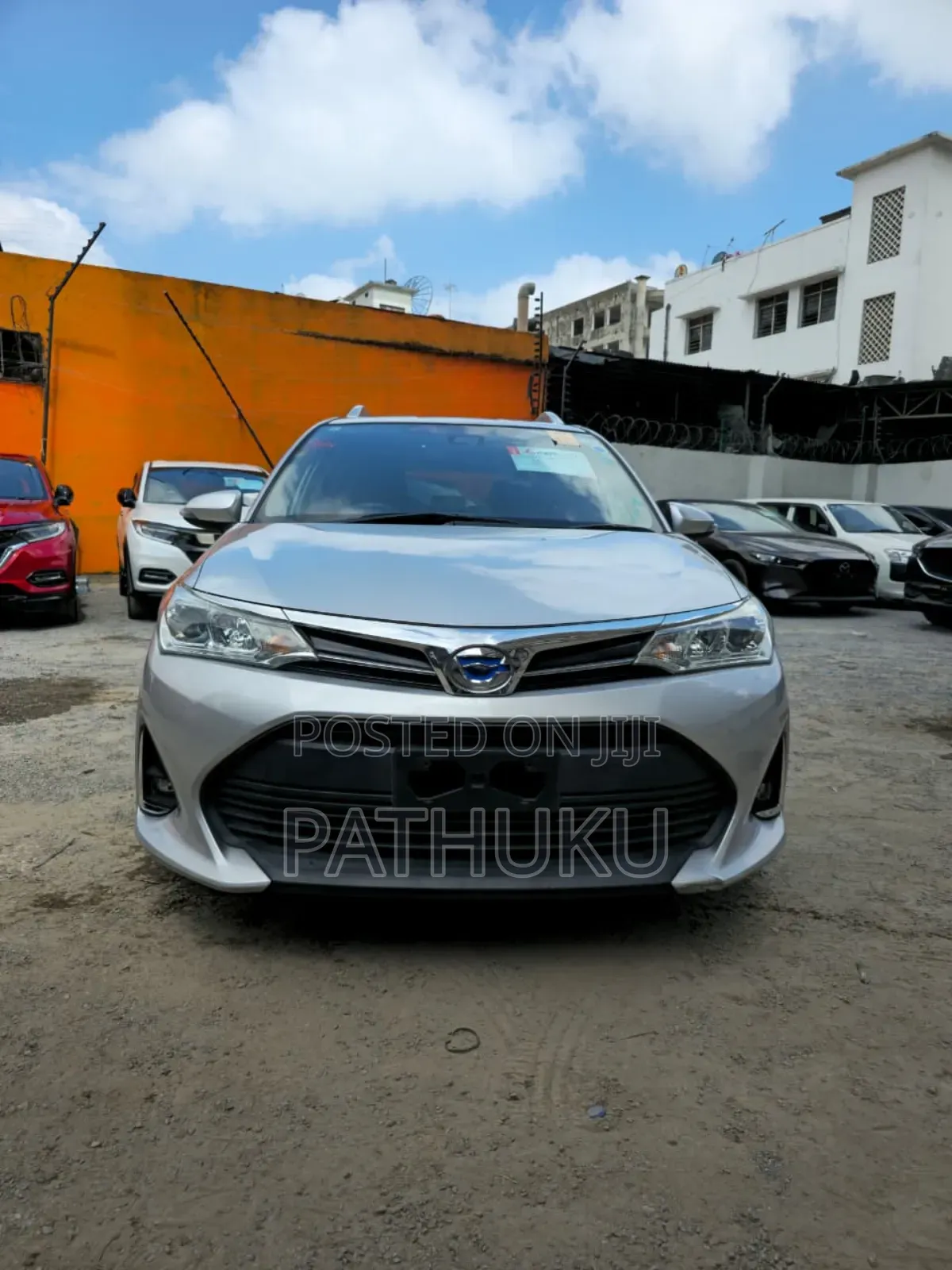 Toyota Corolla Fielder 2018 Silver