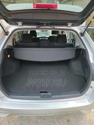 Toyota Corolla Fielder 2018 Silver