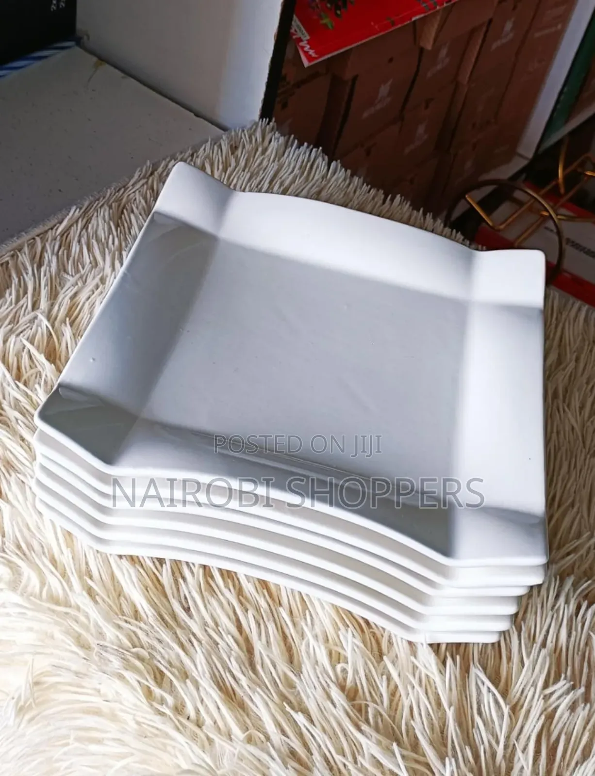 6 Plates / White