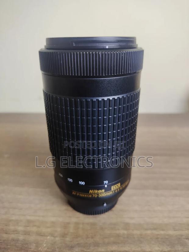 Nikon 70-300mm Zoom Lens - thumbnail 2