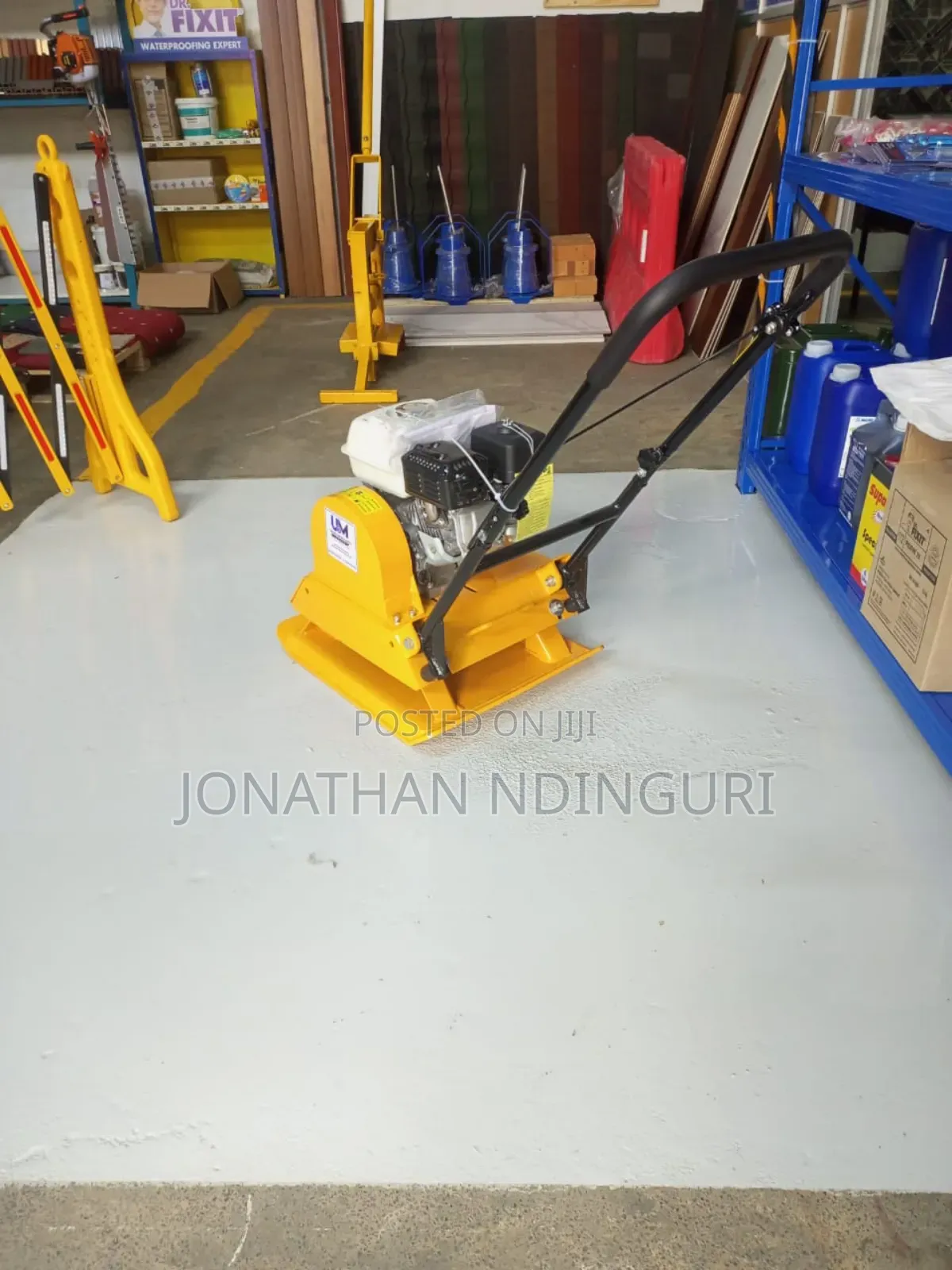 Vibrating Plate Compactor