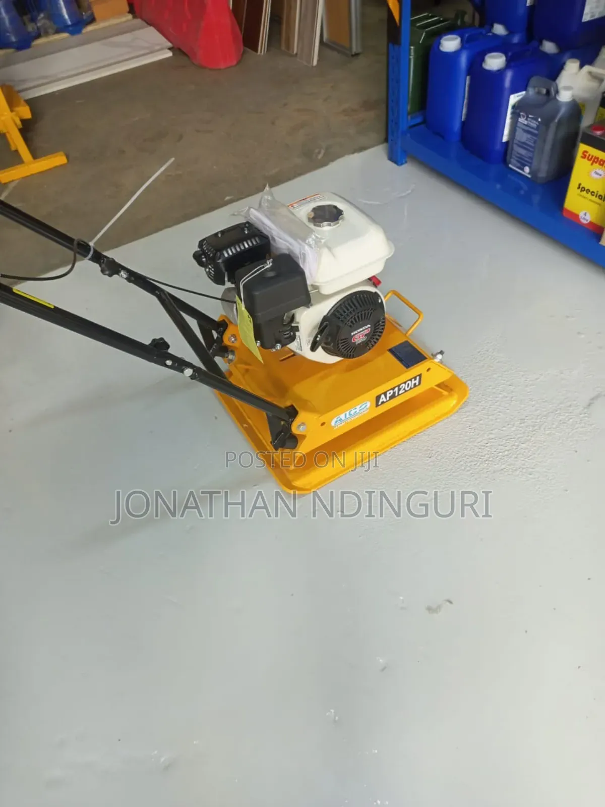 Walk-Behind Plate Compactor With Handle