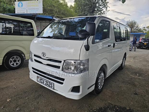 Toyota HiAce 2013 White - thumbnail 5