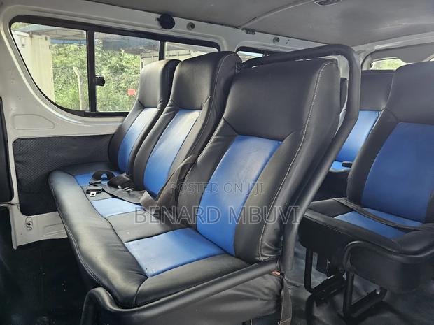 Toyota HiAce 2013 White - thumbnail 6
