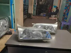 Toyota 110/100 Headlights