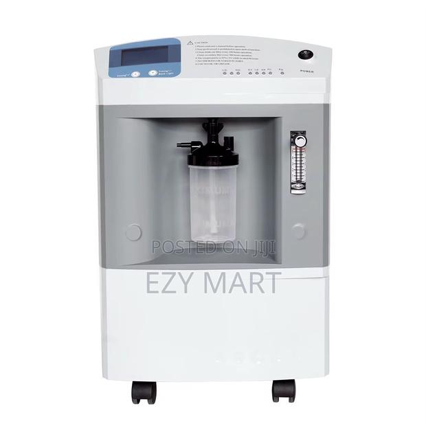 Oxygen Concentrator - thumbnail 2