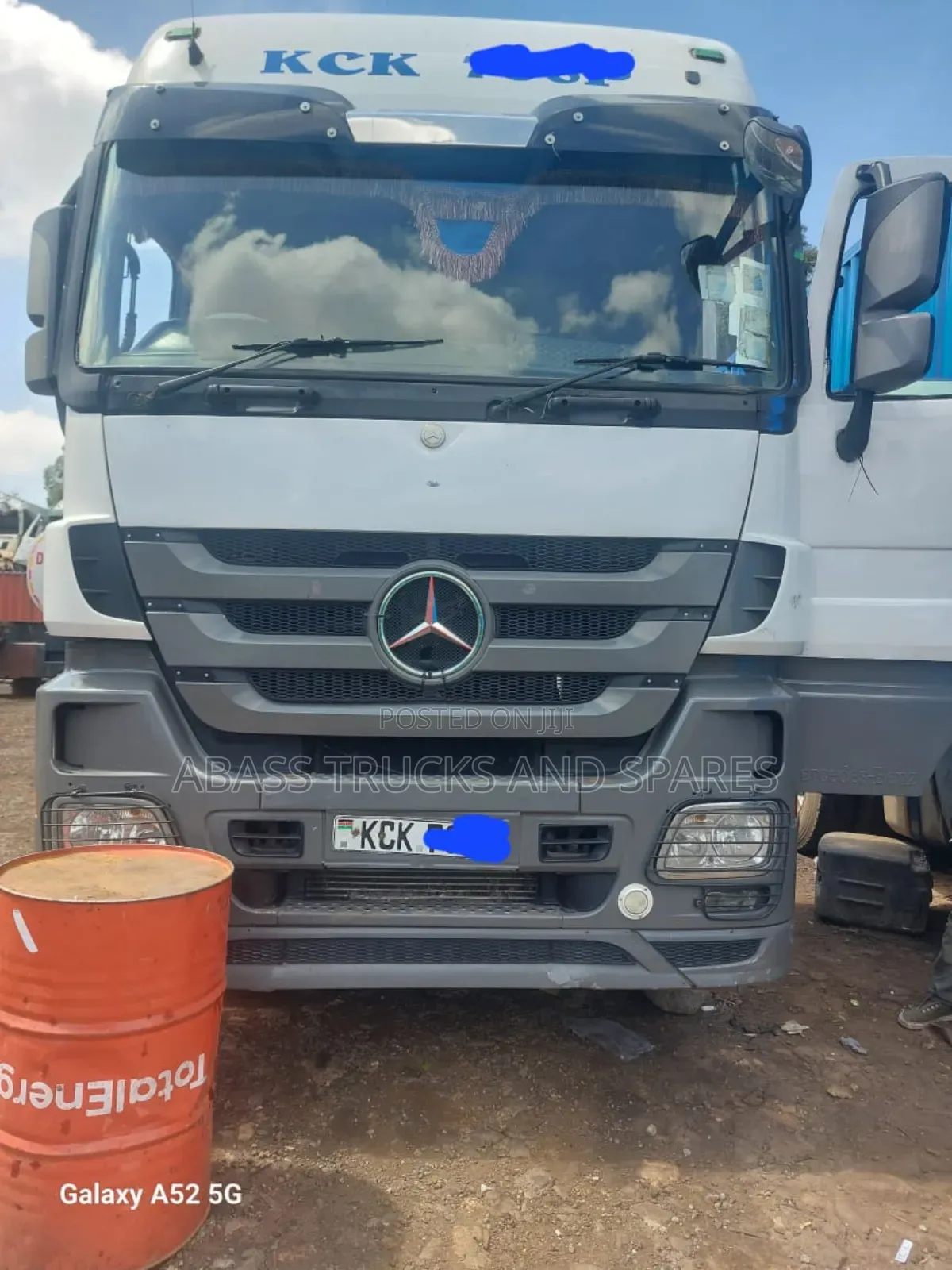 Actorss Mb3 Single Sevi Kijwa Only for Sell Perss 4.6m Location Nirbi
