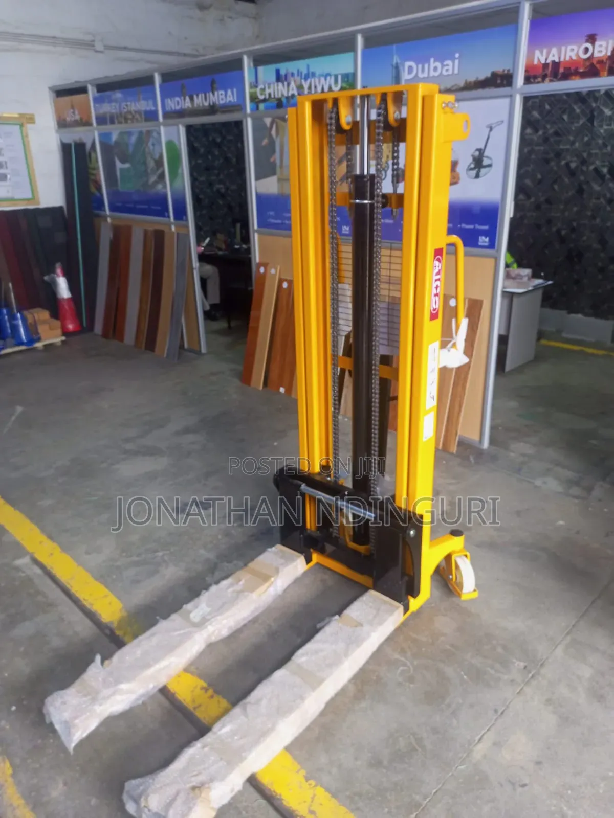 Manual Hydraulic Stacker
