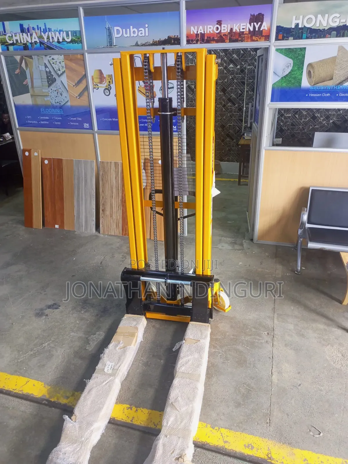 Hand Operated Pallet Stacker