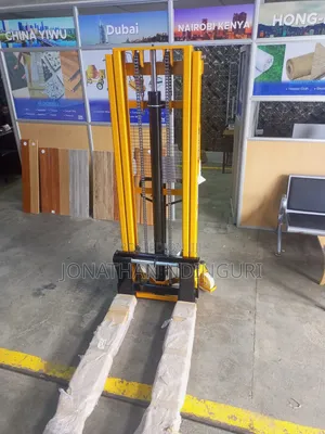 Hand Operated Pallet Stacker