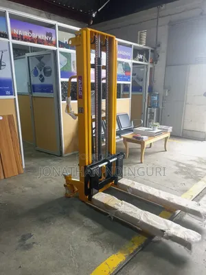 Warehouse Manual Stacker