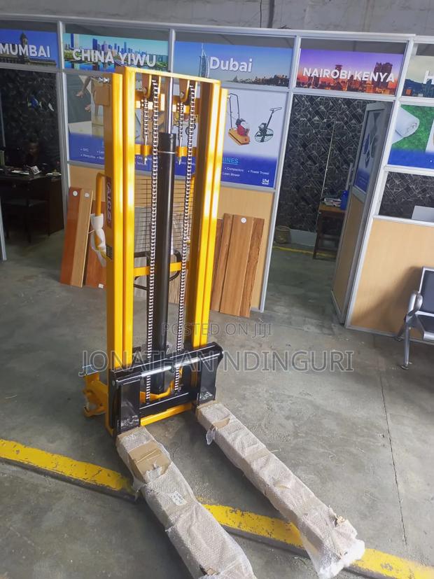 Compact Manual Stacker - thumbnail 2
