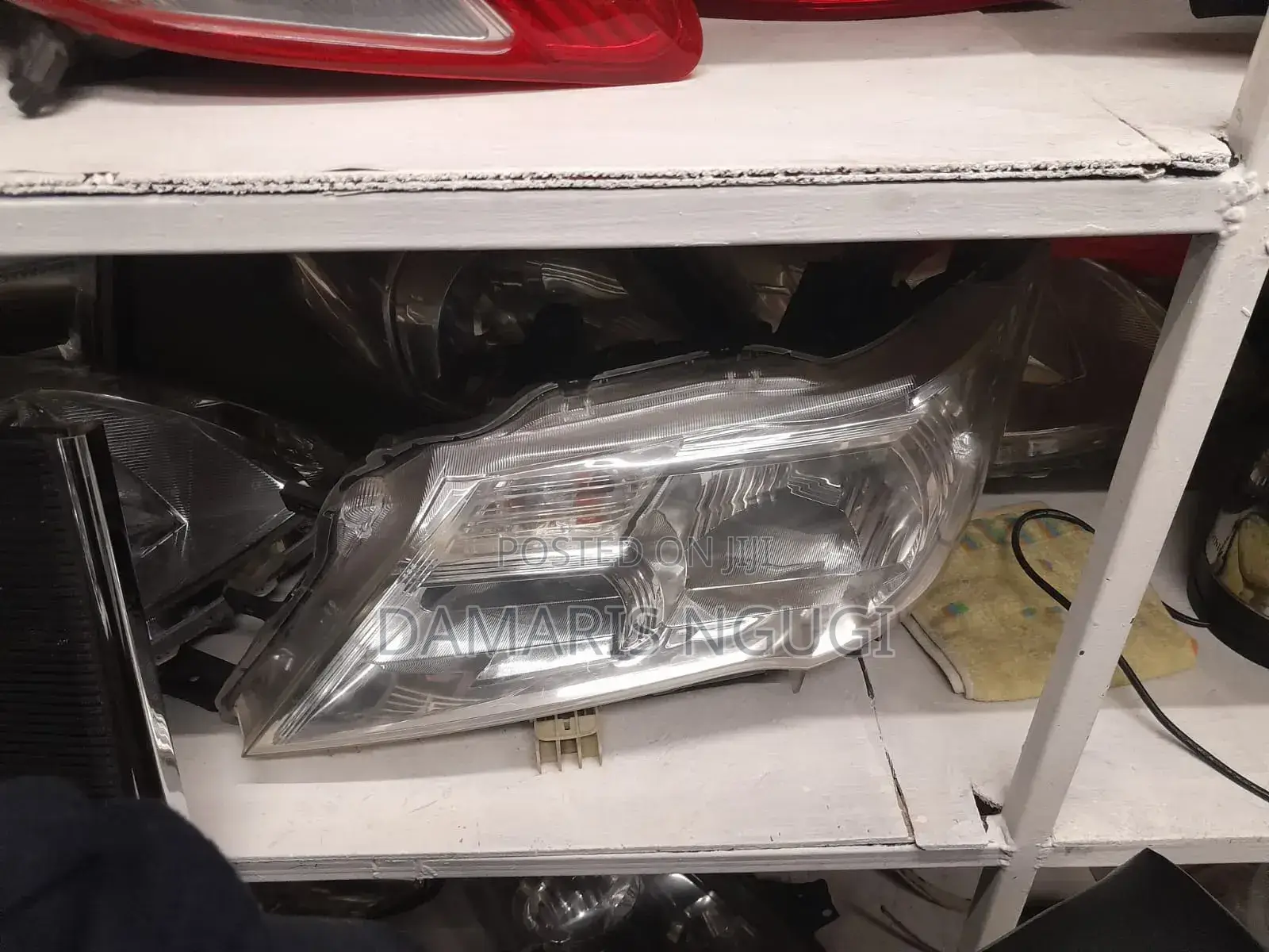 Serena Headlights