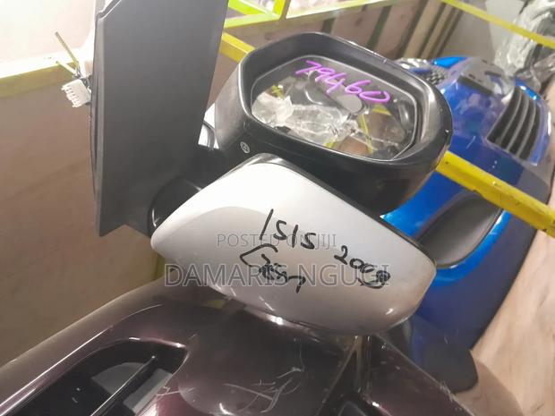 Isis Sidemirror