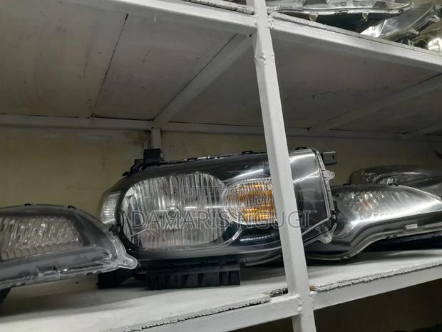 Cube Headlights Unknown - main view